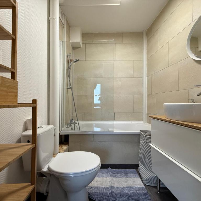Studio autonomie et confort - Centre ville Boulogne Sur Mer - Baignoire et lave linge - Appartamento con 1 Camera da Letto - 6