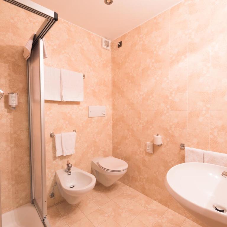 Berghotel zum Zirm - Doppelzimmer mit Balkon - 5