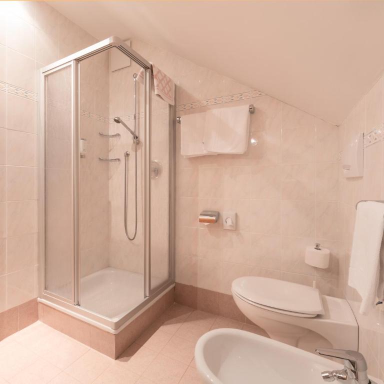 Berghotel zum Zirm - Doppelzimmer mit Balkon - 2