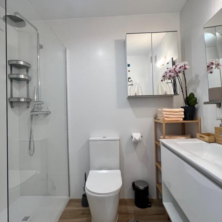 GATU Rubí preferentemente mayores de 25 años y familias - Apartamento de 2 dormitorios con terraza - 3