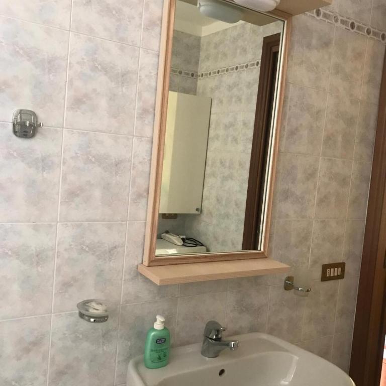 Casa Vacanze Gerenzone - Lecco - Appartamento con 2 Camere da Letto e Balcone - 4