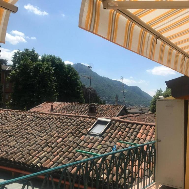 Casa Vacanze Gerenzone - Lecco - Appartamento con 2 Camere da Letto e Balcone - 10