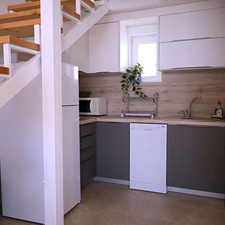 Apartments Danica - One-Bedroom Apartment - 8