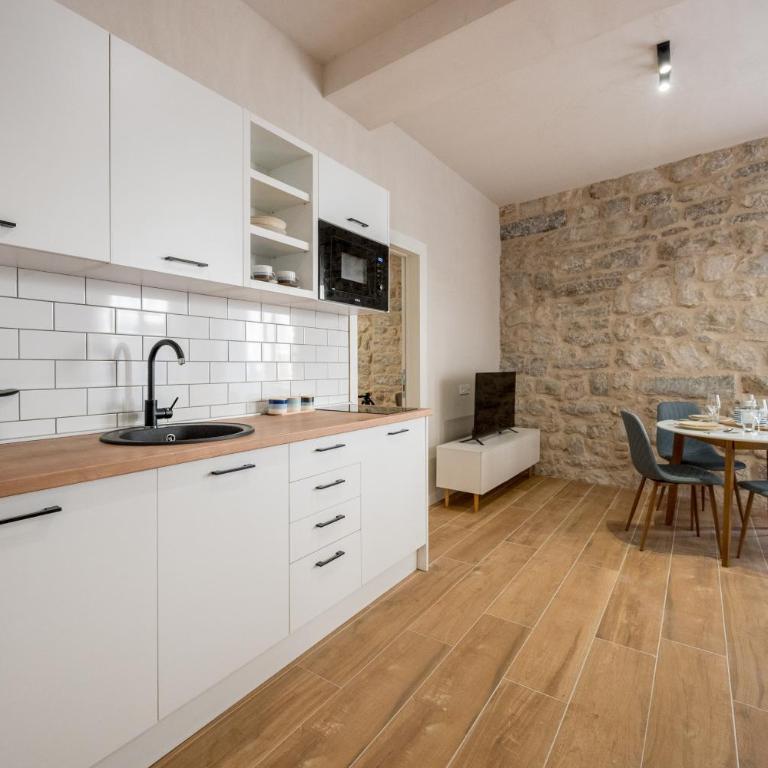 Modern Design Old Town Apartment by MN Property - Apartman sa 1 Spavaćom Sobom - 26