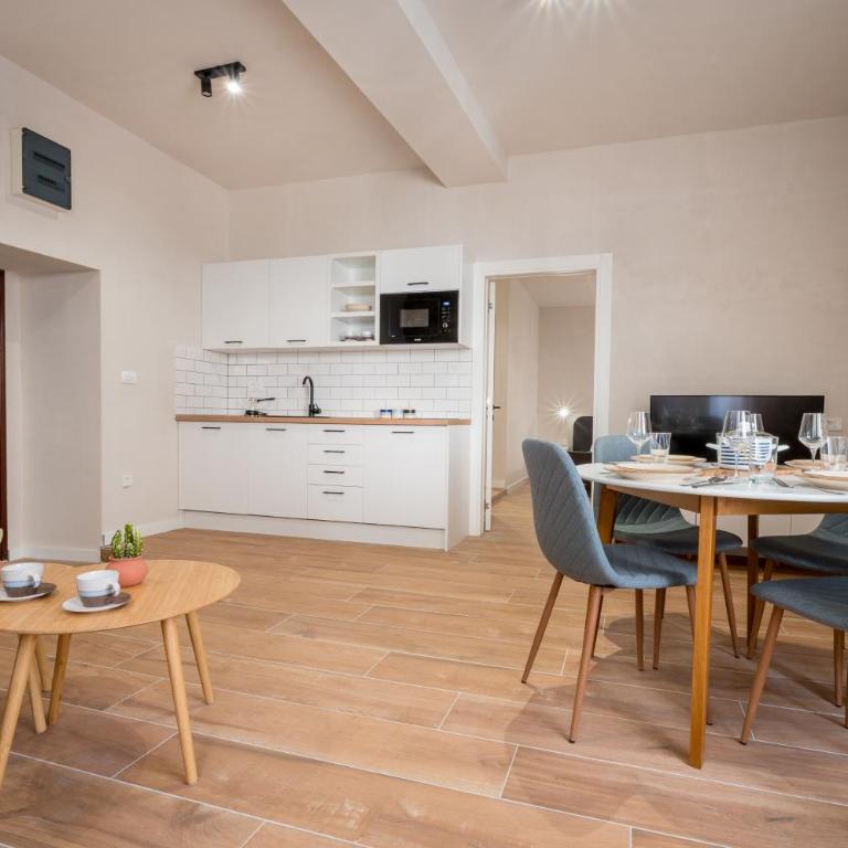 Modern Design Old Town Apartment by MN Property - Apartman sa 1 Spavaćom Sobom - 3