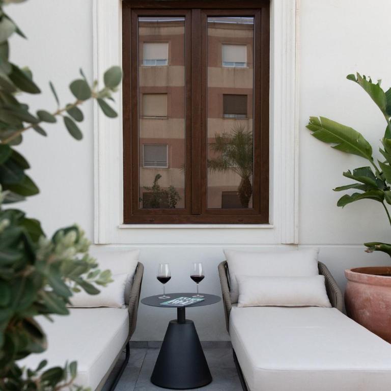 Coliseum Boutique Apartments - Studio with Terrace - 1