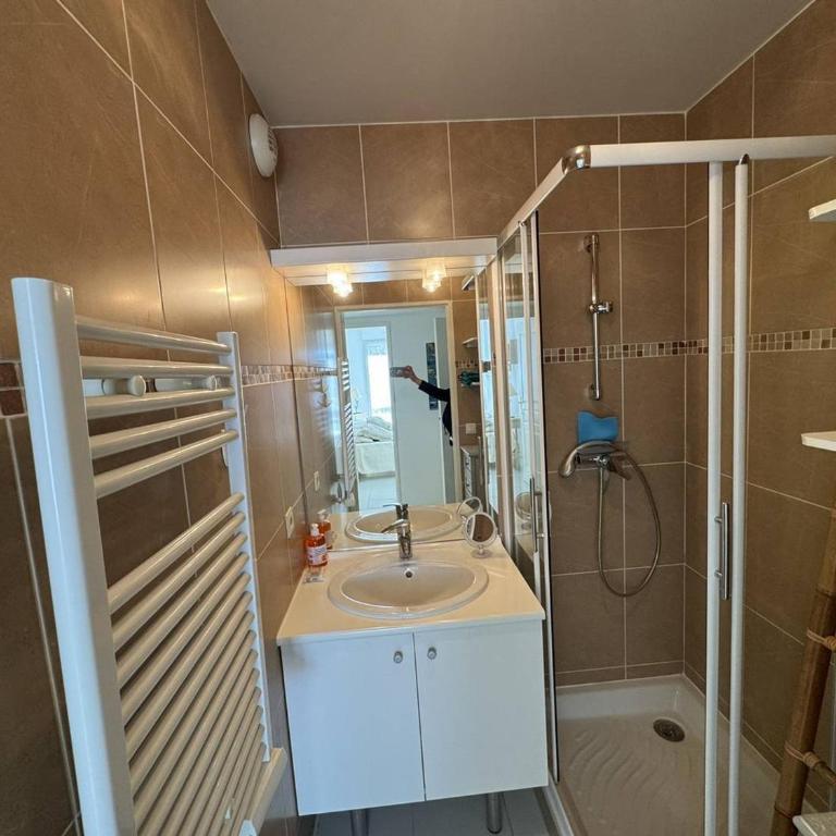 Appartement climatisé en centre-ville de Cavalaire-sur-Mer - FR-1-100-356 - Appartamento - 18