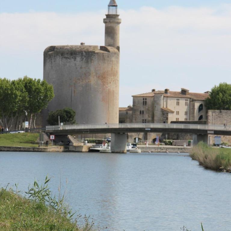 La Batelière, entre mer, Camargue et Canaux - Maison 4 Chambres - 44