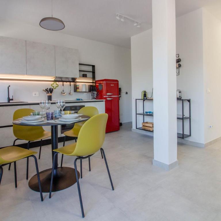 GuestHost - Elegant Beachfront Wi-Fi & Parking - Appartamento con 1 Camera da Letto - 6