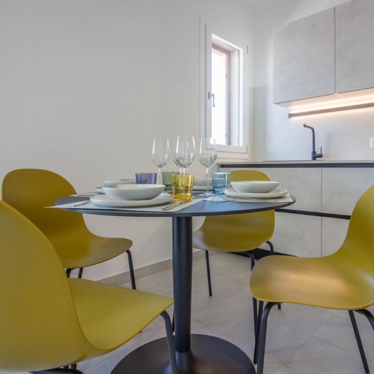 GuestHost - Elegant Beachfront Wi-Fi & Parking - Appartamento con 1 Camera da Letto - 9