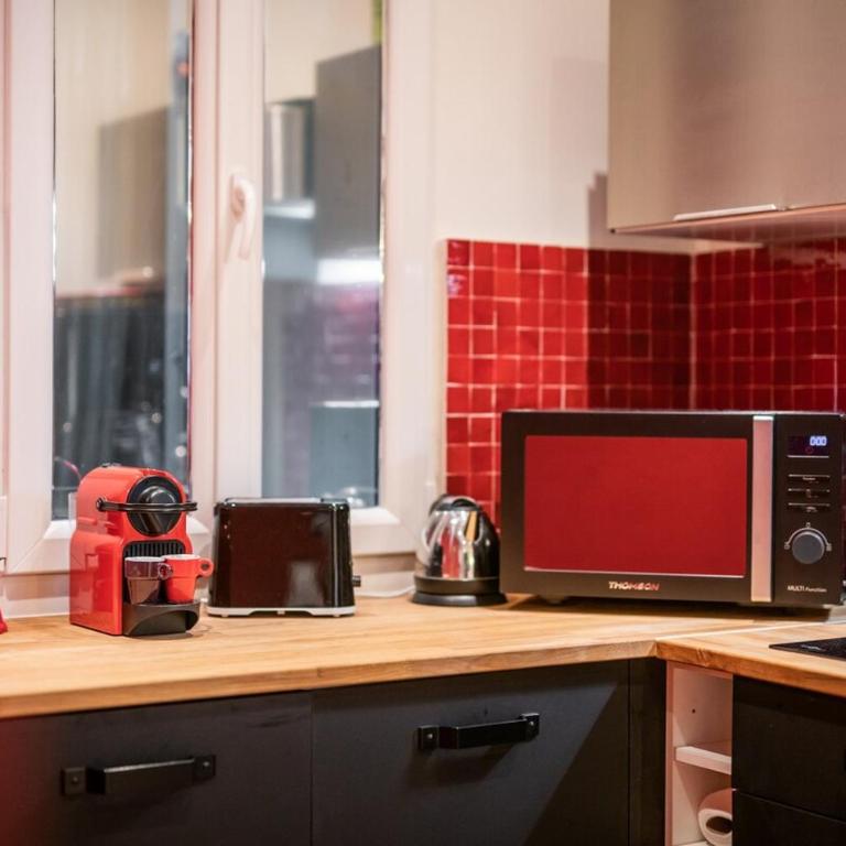 "L'Artist" by EnjoyNice, 2-room, airco, in Old Nice - Appartement 1 Chambre - 32