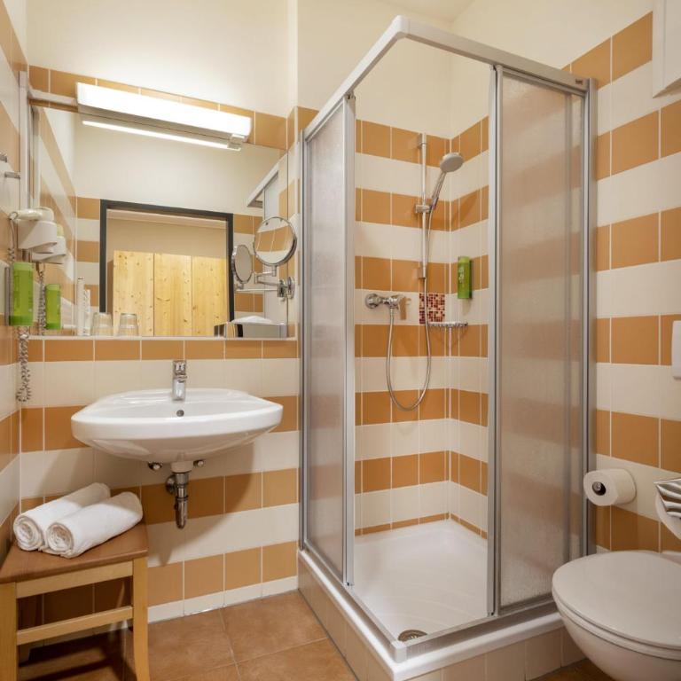 JUFA Hotel Judenburg - Self Check-in - Superior Doppelzimmer - 2
