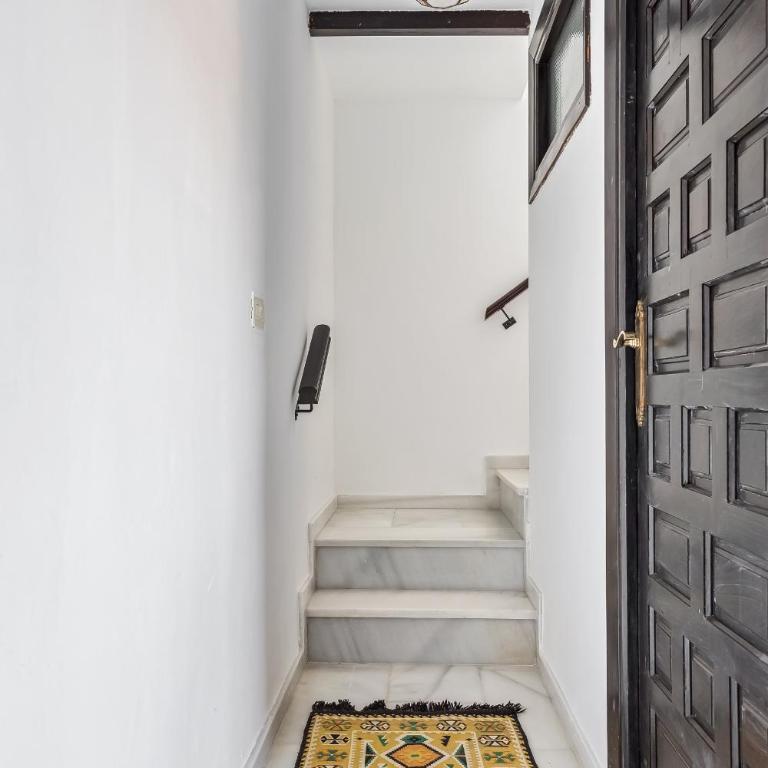 Exclusive Villa, Wonderful Garden, Private Heated Pool - Villa with Private Pool - 21
