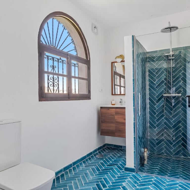 Exclusive Villa, Wonderful Garden, Private Heated Pool - Villa with Private Pool - 29