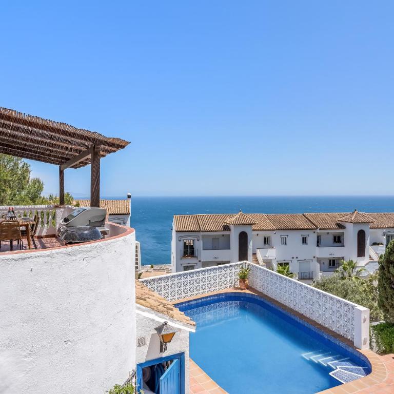 Exclusive Villa, Wonderful Garden, Private Heated Pool - Villa with Private Pool - 45