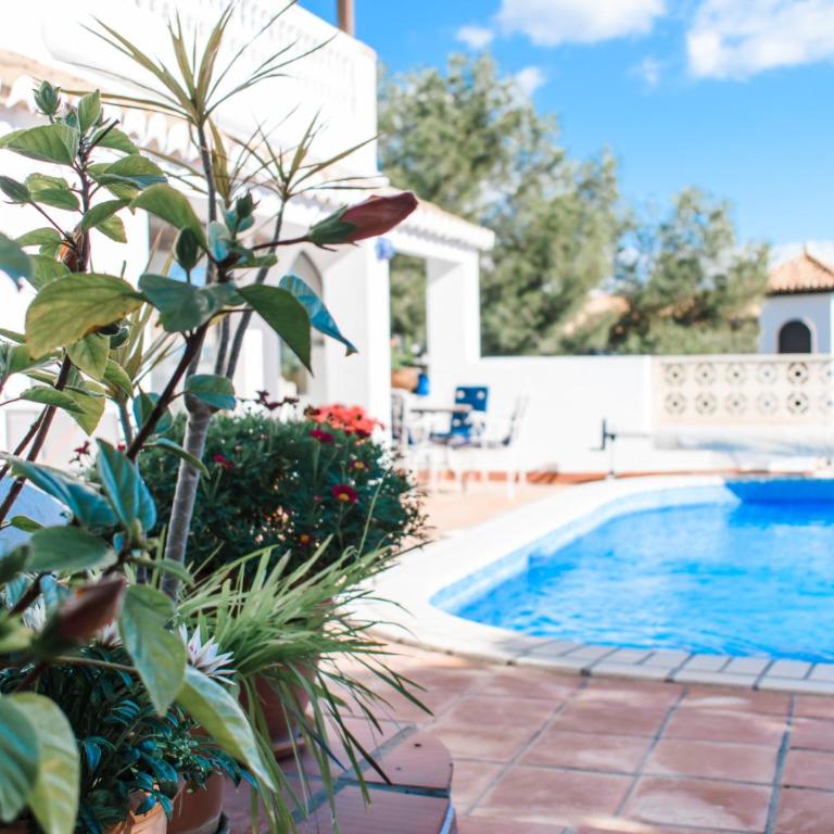 Exclusive Villa, Wonderful Garden, Private Heated Pool - Villa with Private Pool - 49
