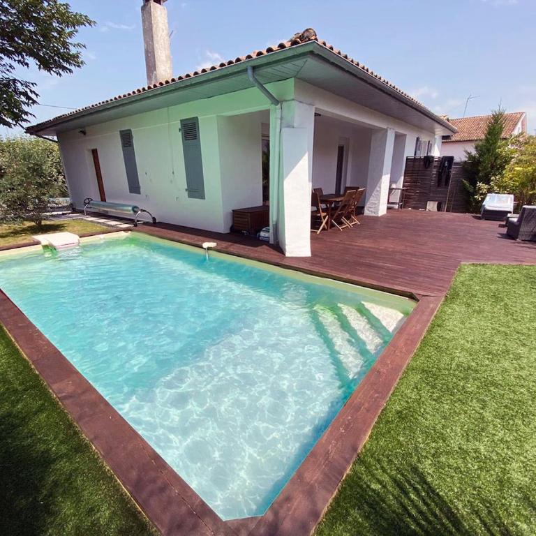 Maison avec piscine proche plages - Villa - 12