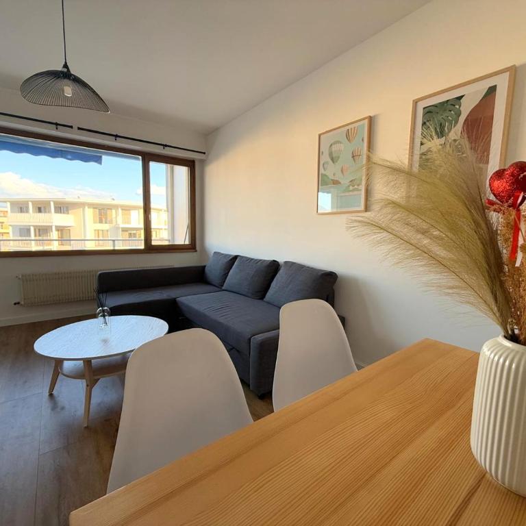 M002 Appartement T2 spacieux et lumineux avec balcon à deux pas du centre ville - Appartement 1 Chambre - 13