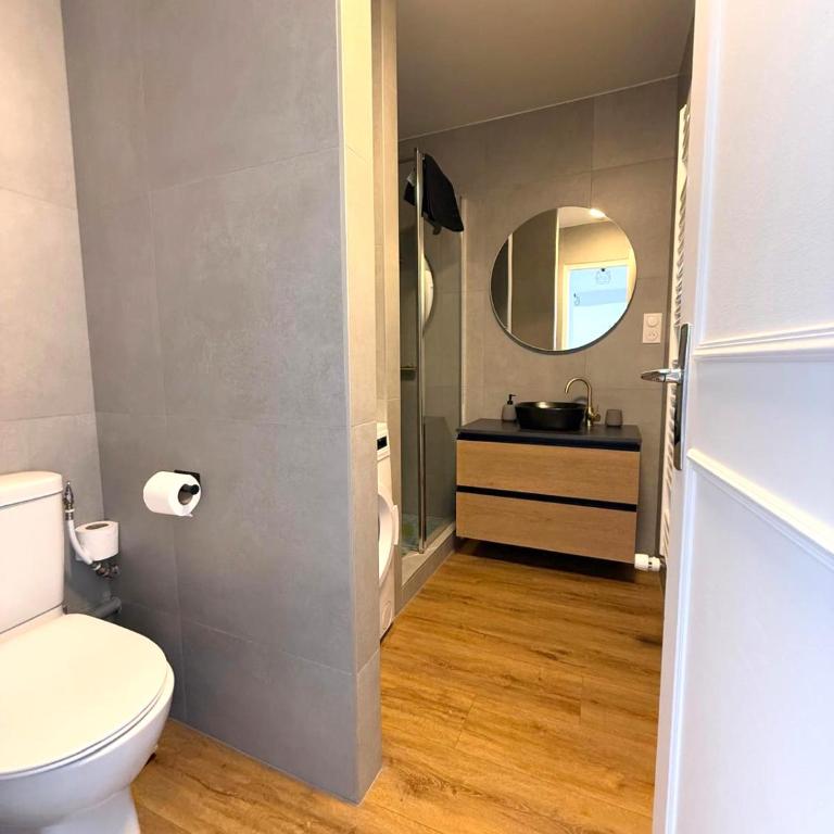 M002 Appartement T2 spacieux et lumineux avec balcon à deux pas du centre ville - Appartement 1 Chambre - 15