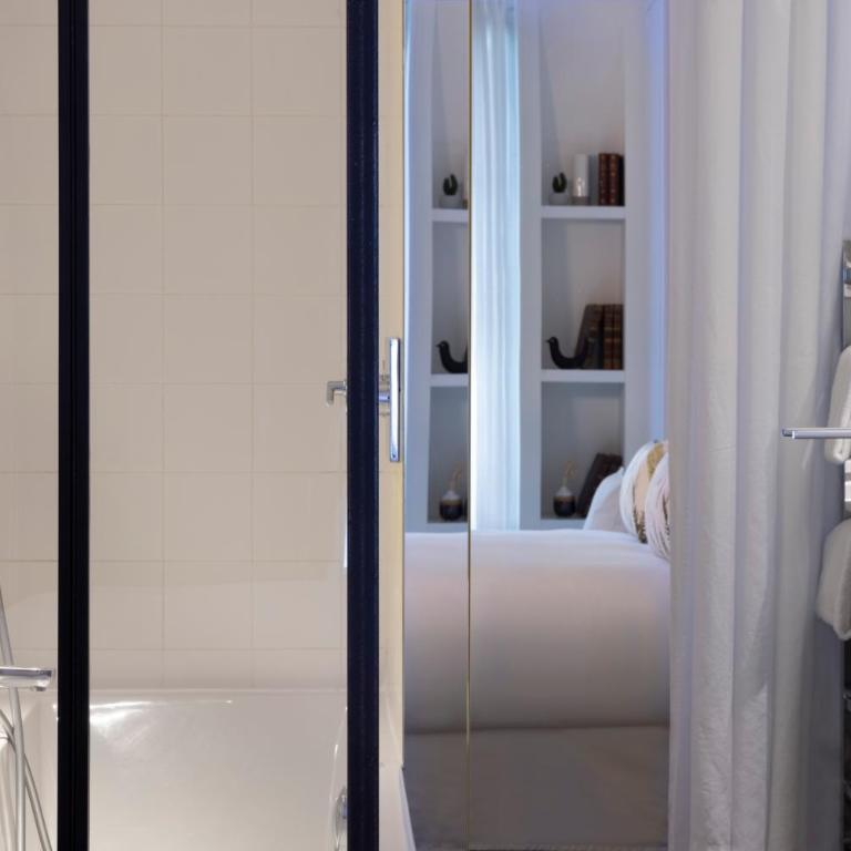 Hôtel de Banville - Chambre Double Deluxe - 4