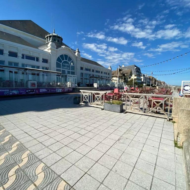Appartement lumineux à 5 min de la plage - Two-Bedroom Apartment with Balcony - 20
