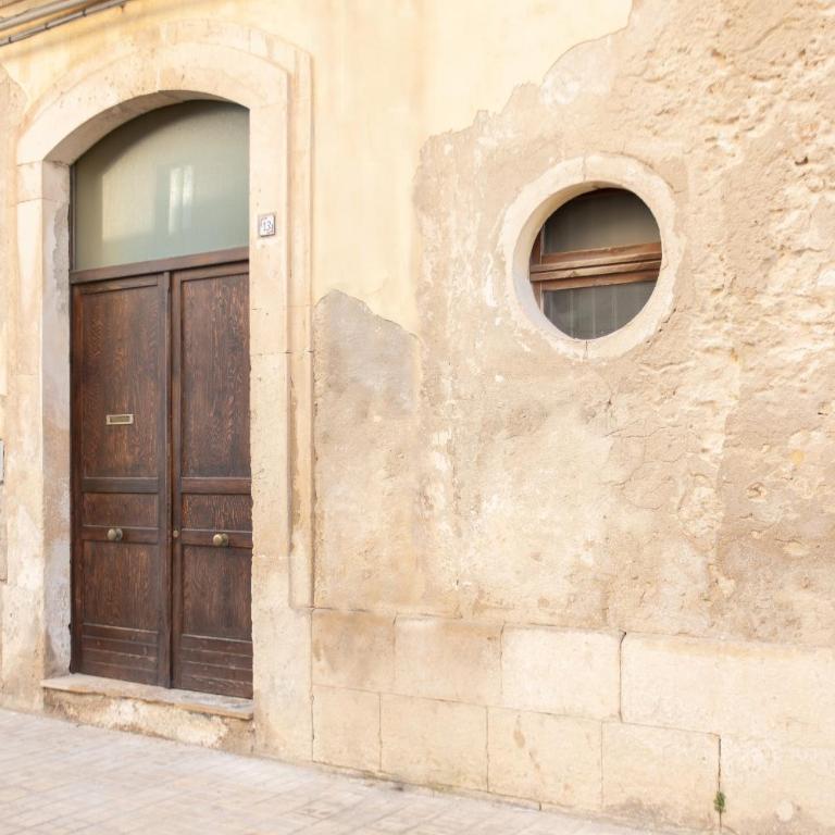 Darsena Sunset Suites by Wonderful Italy - Camera Queen con Balcone - 8