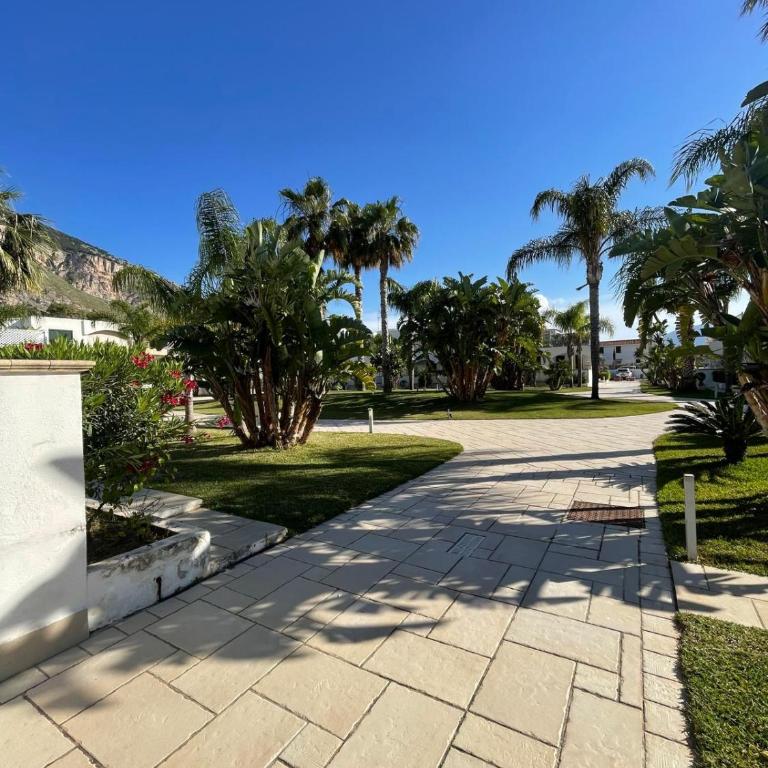 Le Palme House - Appartamento Familiare con 1 Camera da Letto - 1