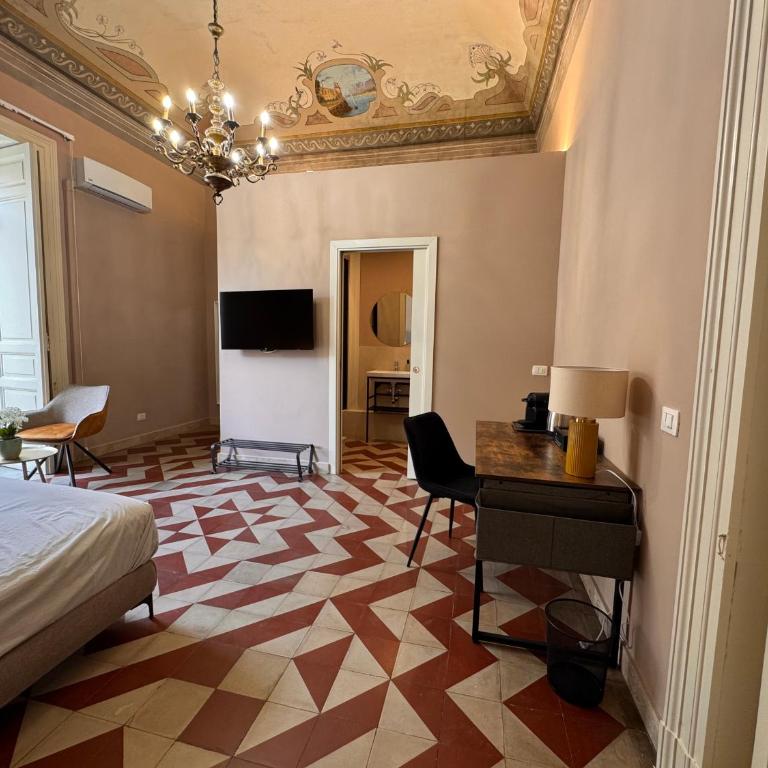 Dimore del Plebiscito B&B - King Room with Balcony - 17