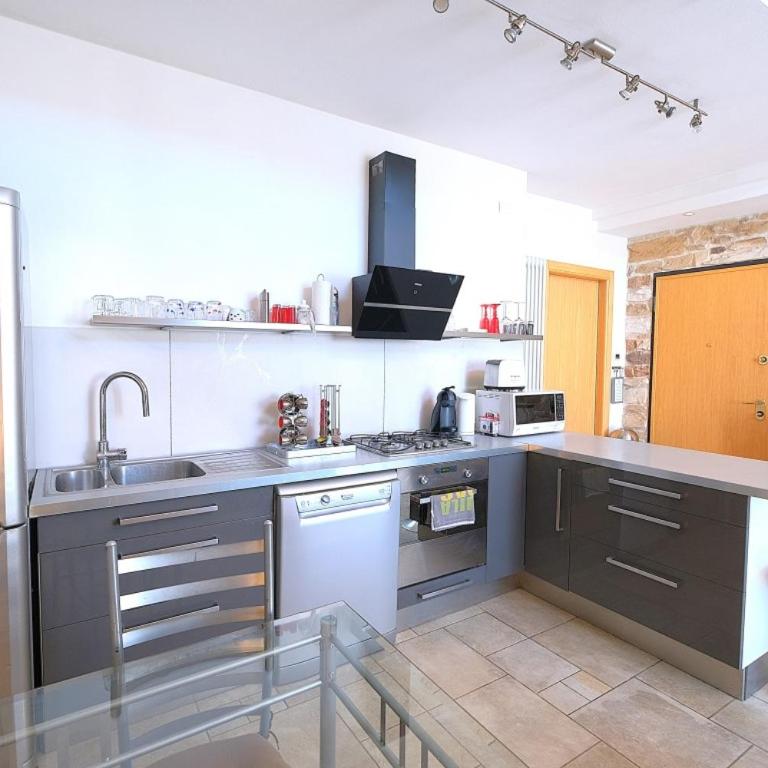 Duplex 3 CAMERE 2 BAGNI PIAZZA DRAGO - Appartamento con 3 Camere da Letto - 16