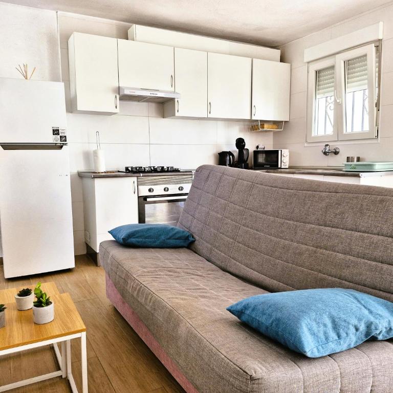 Primera línea de playa - terraza privada - parking - Ideal familias 6-7 pax o Parejas 2-4 pax - Three-Bedroom Townhouse - 12