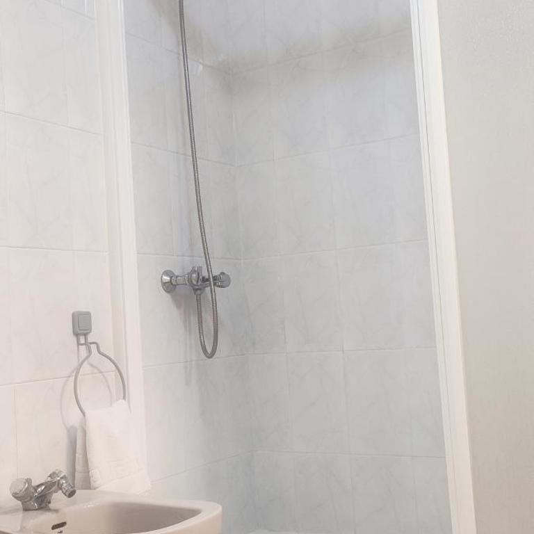 PICO SACRO I HOSTAL-PENSION Santiago de Compostela - Habitación Doble con balcón - 11