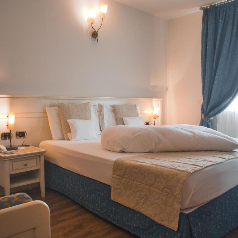 Villa Nicolli Romantic Spa Resort - Adults Only - Camera Romantica Matrimoniale/Doppia con Letti Singoli con Balcone - 4