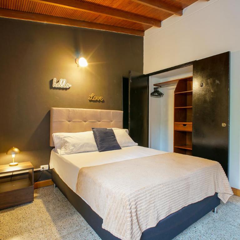 CoLiving Laureles Habitaciones con Baño Privado - Double Room with Private Bathroom - 9