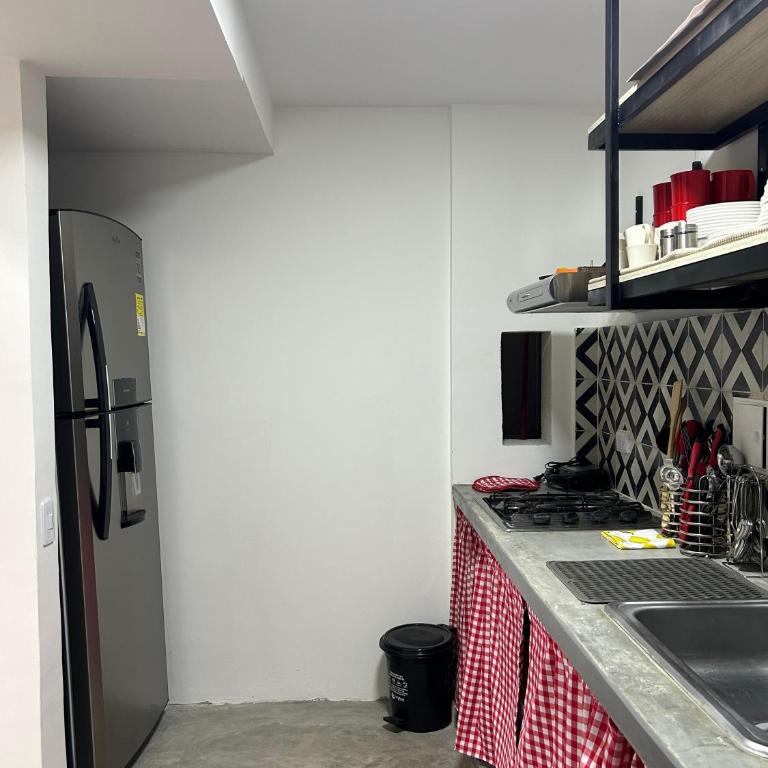 Nómada22 -Hostal moderno en el centro de Neiva - Habitación Familiar - 4