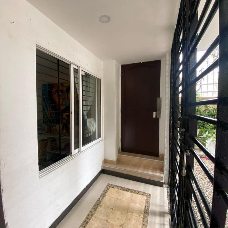 Northwest Hostings 4 - One-Bedroom Apartment - 13