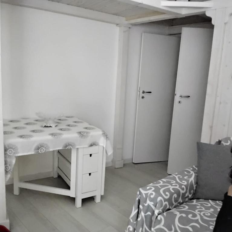 Single room nearby the beach - Appartamento con 1 Camera da Letto - 15