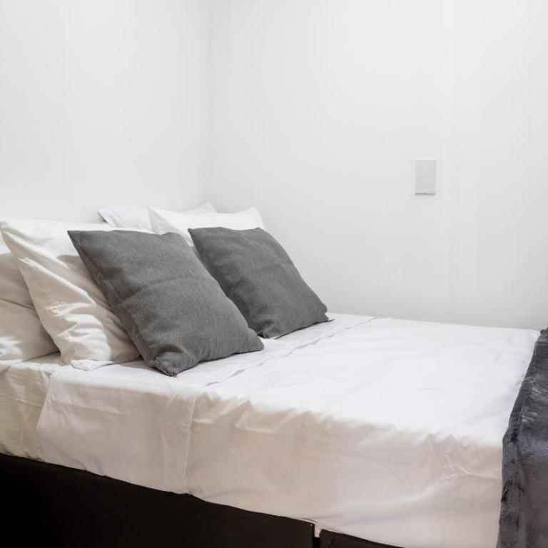 Parque de Envigado a 350 mts, 2bd, 500mb internet - Two-Bedroom Apartment - 7