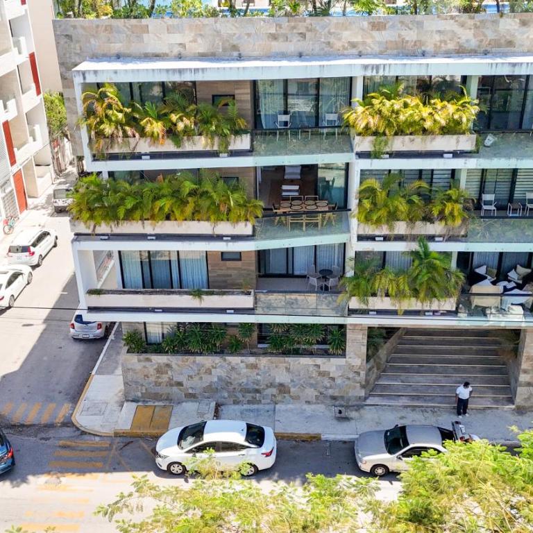 Cozy & New 2BR Rooftop, Central, 10min to beach - Two-Bedroom Apartment with Balcony and Terrace - 14