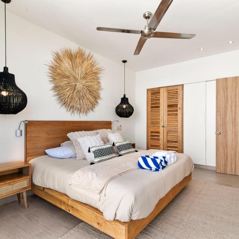 Cozy & New 2BR Rooftop, Central, 10min to beach - Two-Bedroom Apartment with Balcony and Terrace - 17