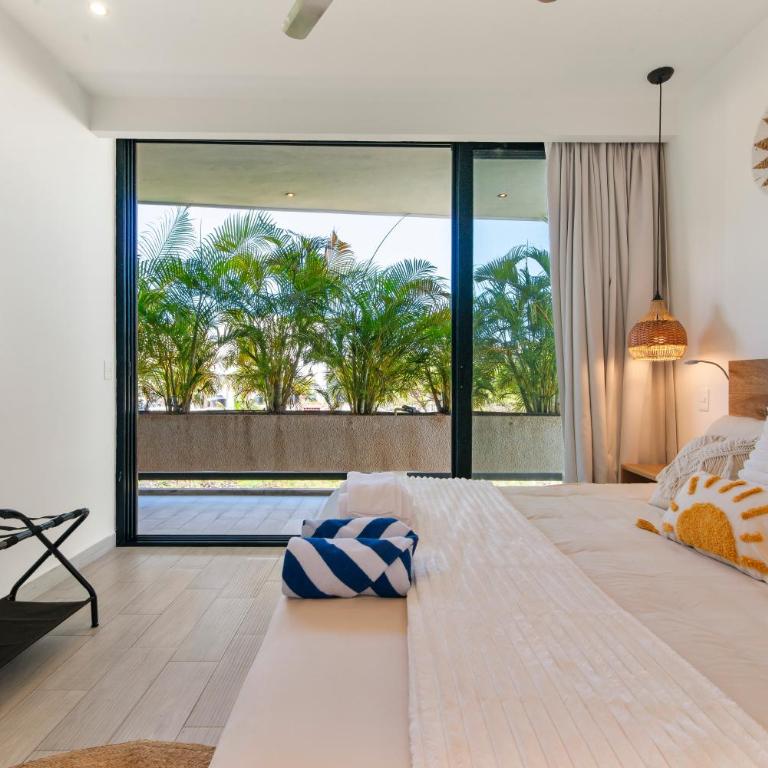 Cozy & New 2BR Rooftop, Central, 10min to beach - Two-Bedroom Apartment with Balcony and Terrace - 18