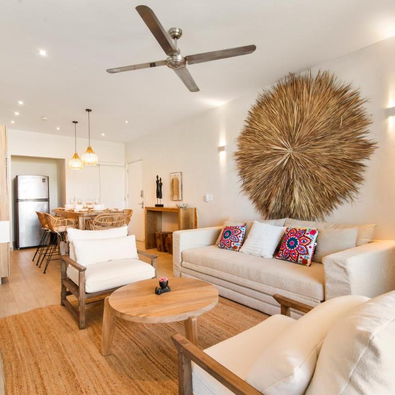 Cozy & New 2BR Rooftop, Central, 10min to beach - Two-Bedroom Apartment with Balcony and Terrace - 23