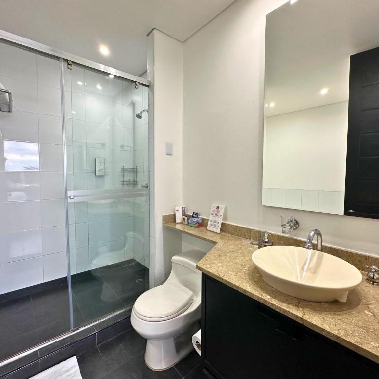Hotel 104 Art Suites - Suite Business - 14
