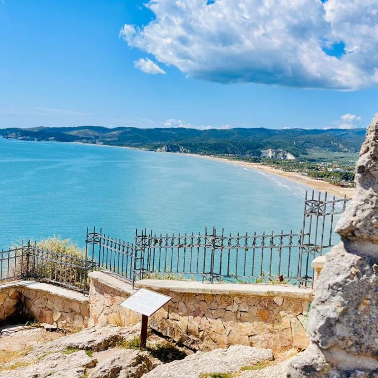 Vieste Rooftop - Sea view near Pizzomunno - Free private Parking - Two-Bedroom House - 4