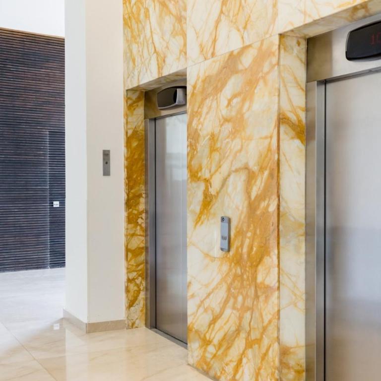 Espectacular departamento frente al mar - Three-Bedroom Apartment - 23