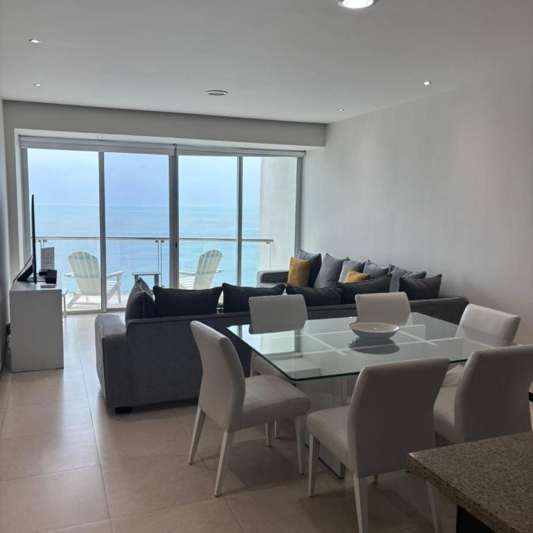 Espectacular departamento frente al mar - Three-Bedroom Apartment - 9