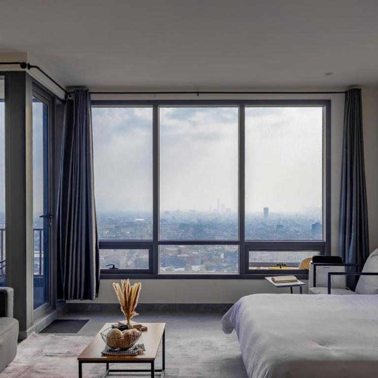 KingSize Suite in Reforma Jacuzzi & Awesome Mexico City View - Apartment with View and Balcony - 1