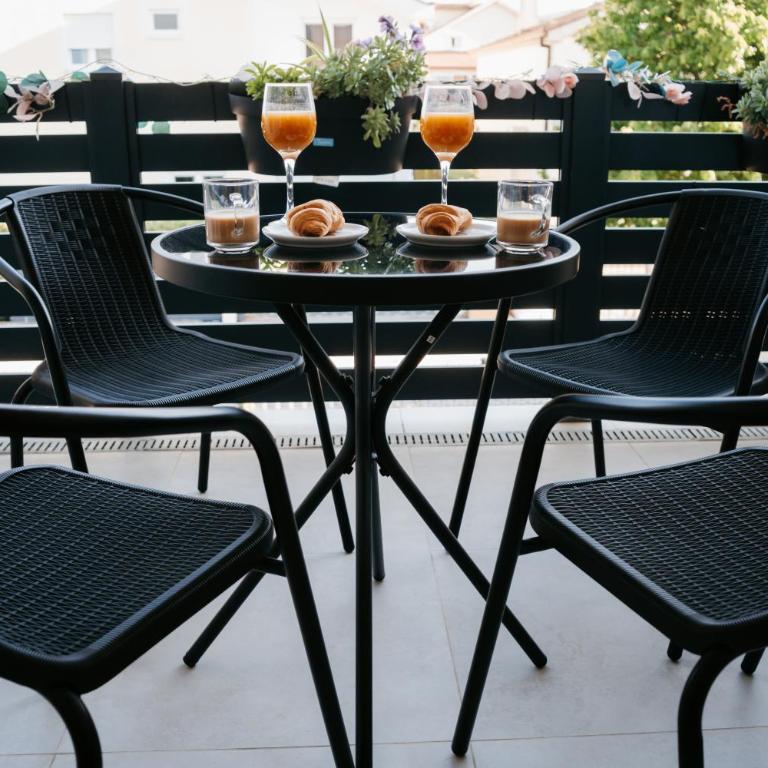 Luxury Apartments Mostar - Two-Bedroom Apartment with Balcony - 5