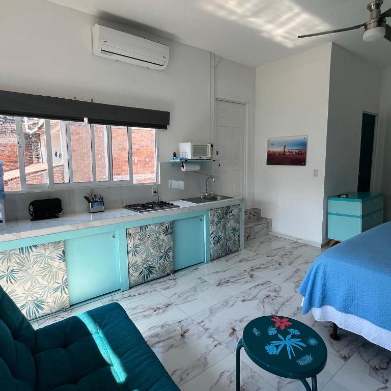La Puerta Blanca #7 - Studio Apartment with Balcony - 4