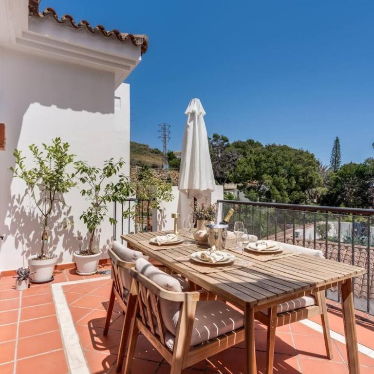 Luxury Penthouse With Sea View in Paraiso Pueblo - Apartment - 25