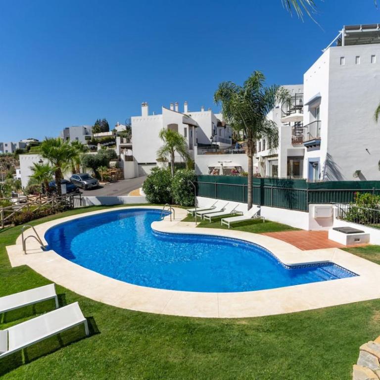 Luxury Penthouse With Sea View in Paraiso Pueblo - Apartment - 30